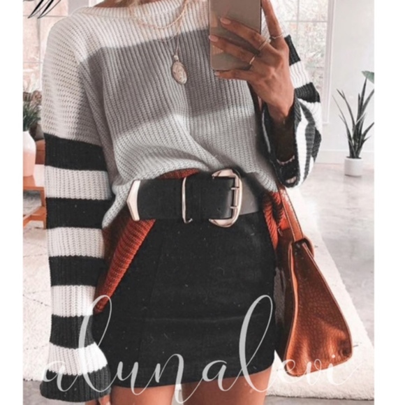 Cozy Multicolor Color Block Knit Sweater Top - Picture 2 of 3